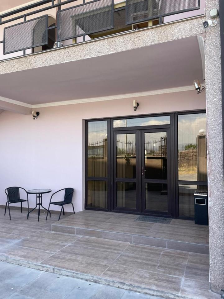 Decca Hotel Ereván Exterior foto